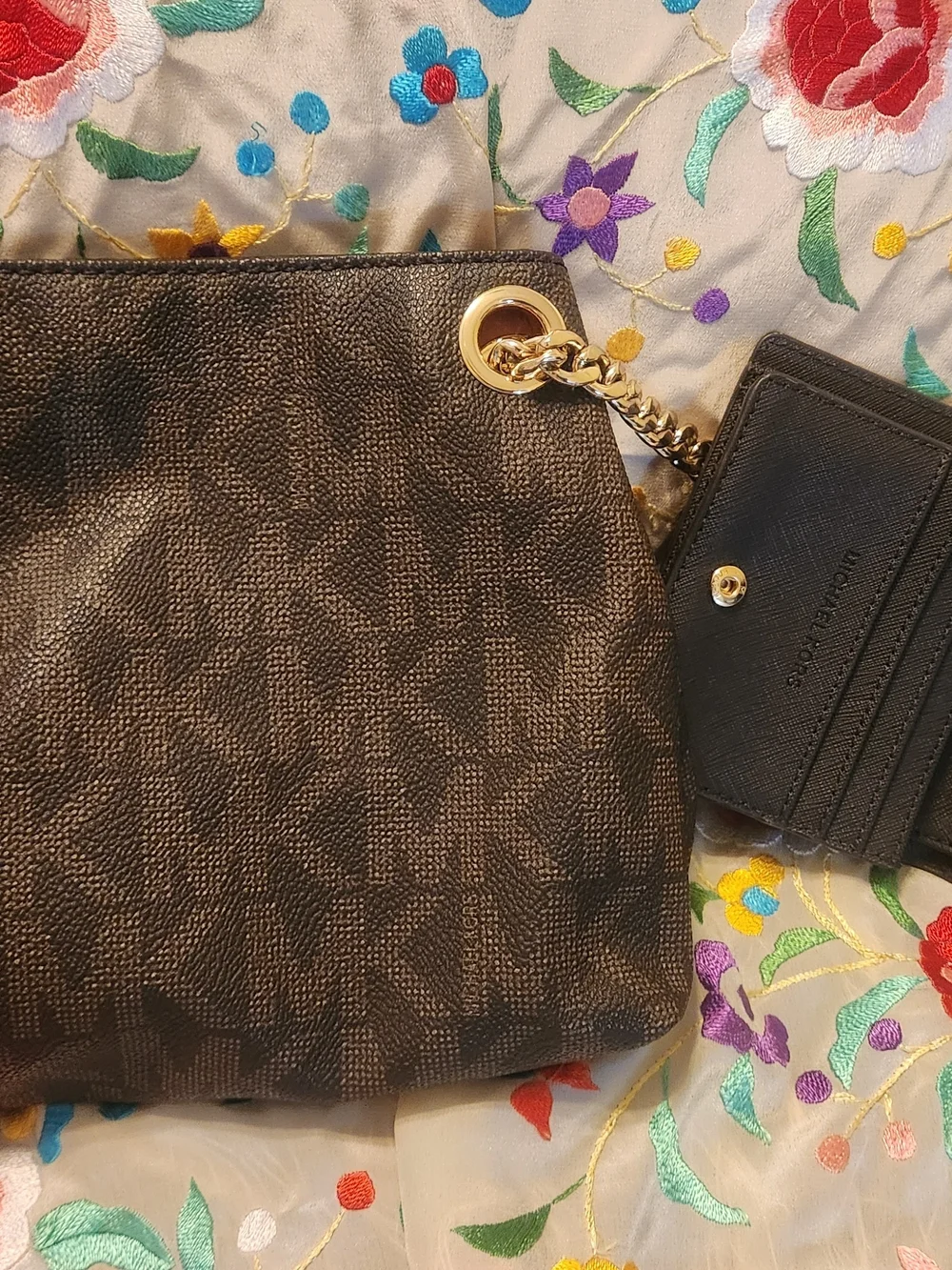 Michael Kors Brown Logo Chain Shoulder Bag Matching Wallet Set- Brown/Gold